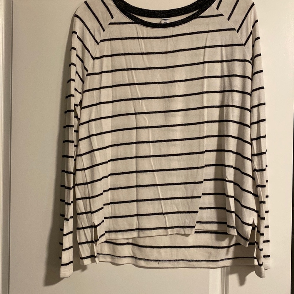 Soft old navy shirt